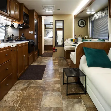 Kamper 30m2 Max 4 Osoby *